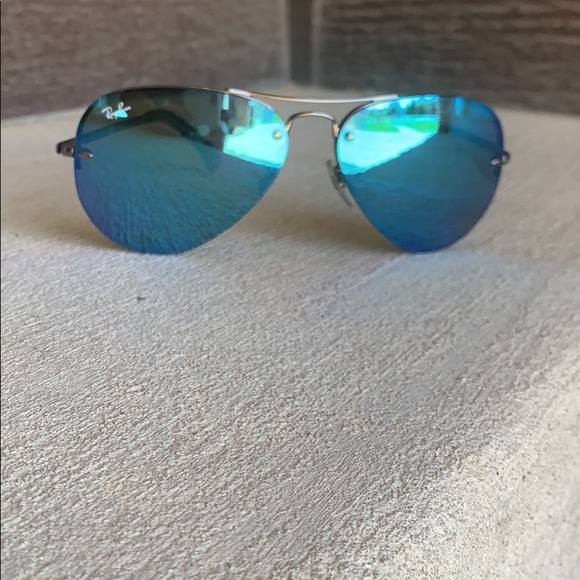 Raybans - Picture 4 of 8